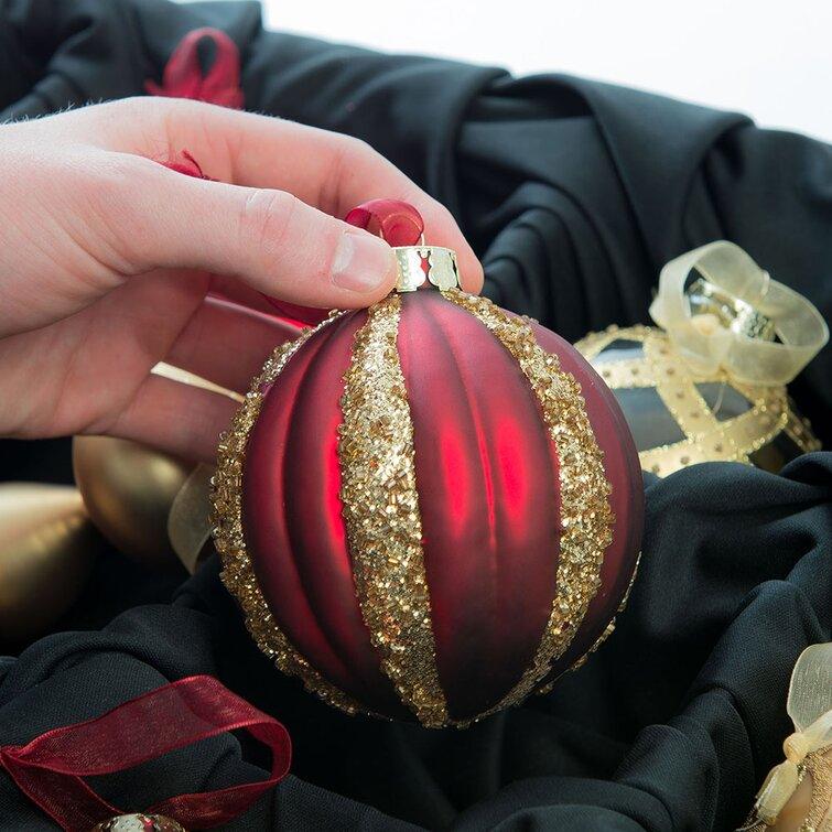 "Adjustable Christmas Ornament Storage Bag - 48 Slots, Acid-Free Lining, Green"