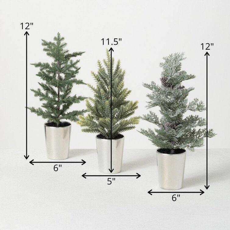 Green Pine Cashmere Christmas Tree and Pinecones