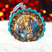 Family Love Classic Nativity Wreath Glass Ornament