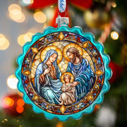 Family Love Classic Nativity Wreath Glass Ornament