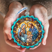 Family Love Classic Nativity Wreath Glass Ornament