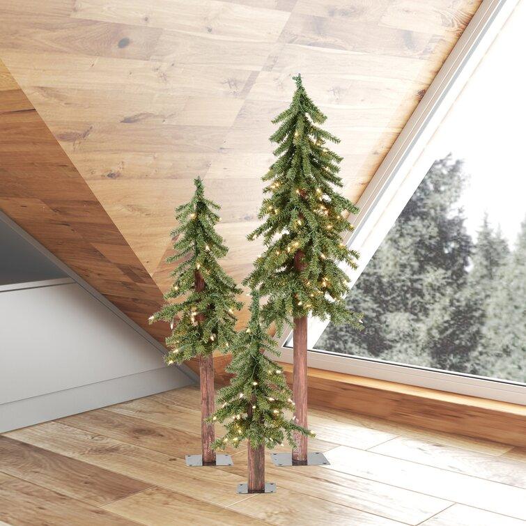 Natural Alpine Green Cedar Artificial Christmas Tree with 200 Clear Lights